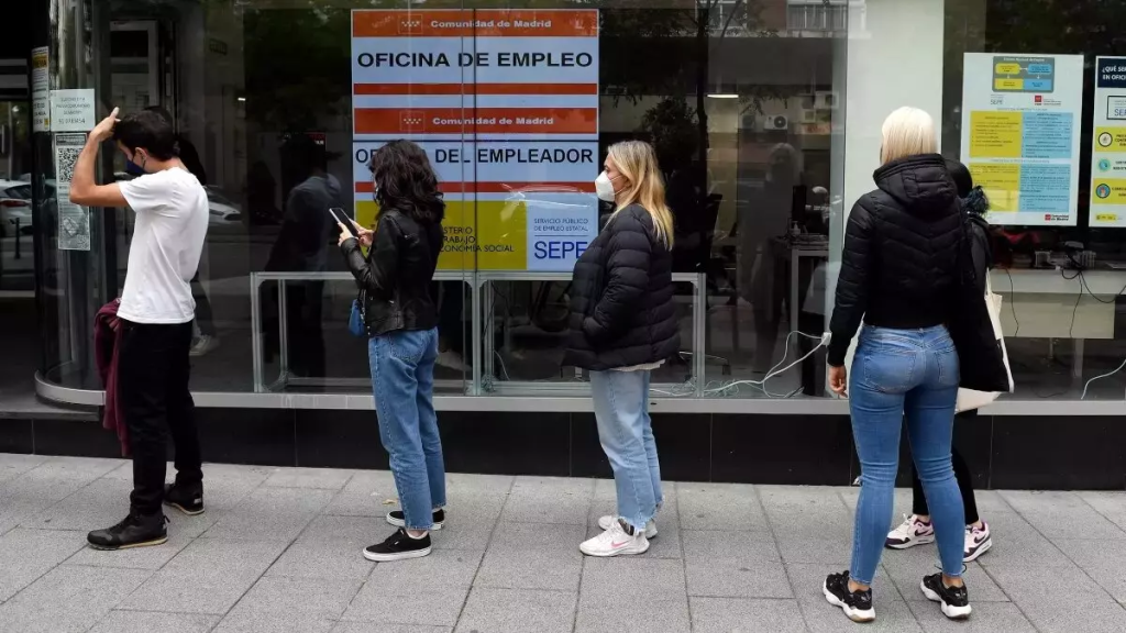 La inflación destroza el empleo en España, sobre todo juvenil 1 inflación paro juvenil
