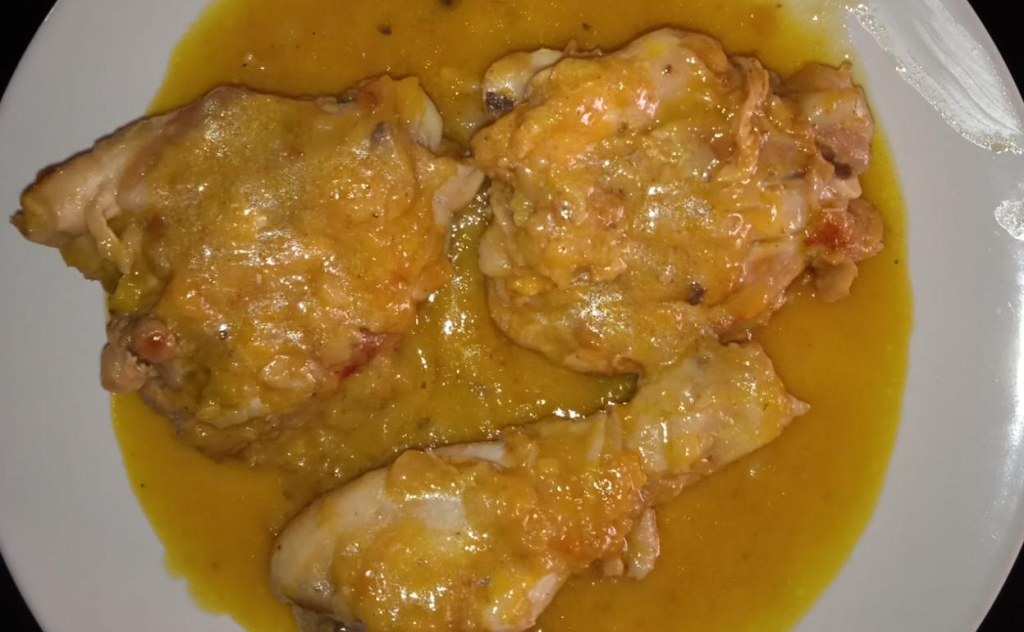 Pollo en pepitoria: los trucos para guiso tradicional perfecto 59 pollo en pepitoria proceso cocinado