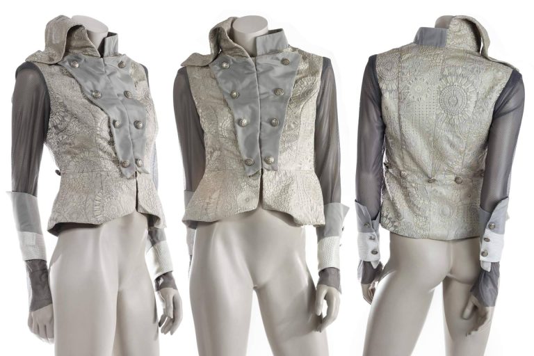 Confección y patronaje para el director de vestuario Jordi Dalmau y para la obra de teatro WAH Show Madrid 2022