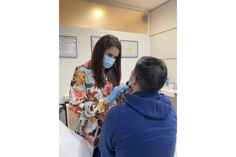 Las principales ventajas de los tratamientos con ácido hialurónico, con Cecilia Arthur