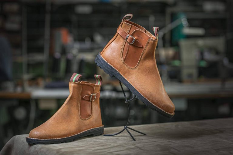 La Red Española de Desarrollo Rural y Redeia impulsan la primera alianza entre artesanos de la España rural, diseñadores y firmas de moda a favor del slow fashion