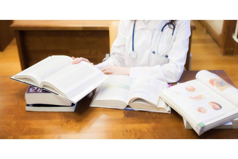 Enfermería Evidente lanza su primer manual sobre inyección intramuscular