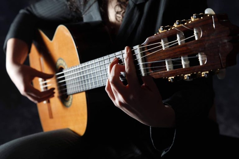 Aprender a tocar los tradicionales villancicos flamencos para esta Navidad con Aprendeguitarra.es