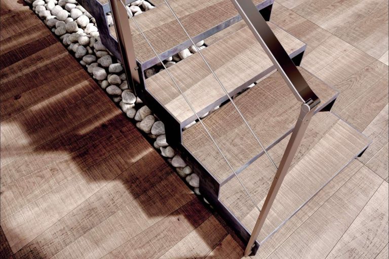 Enesca sobre los trucos para comprar una escalera en el Black Friday