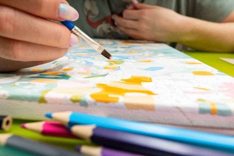 CANVAS by Numbers dispone de cuadros abstractos para pintar por números