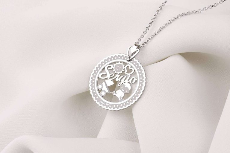 Regalar una joya personalizada de la mano de T-ADORO