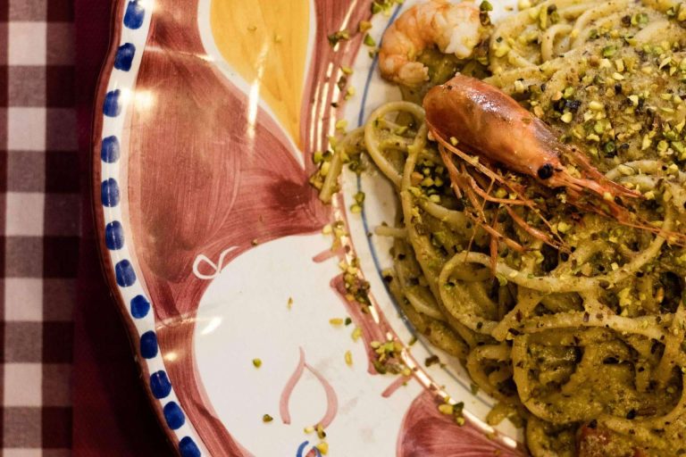 ¿Dónde disfrutar de la gastronomía napolitana en Barcelona? Spaccanapoli