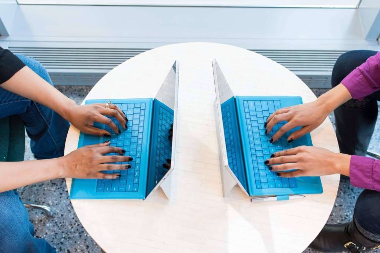 Las ventajas de comprar productos reacondicionados en el Black Friday con Jet Computer