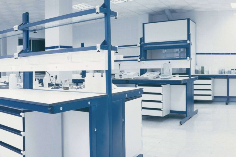 Valtria explica cómo garantizar la seguridad farmacéutica instalando áreas de contención y bioseguridad y salas blancas