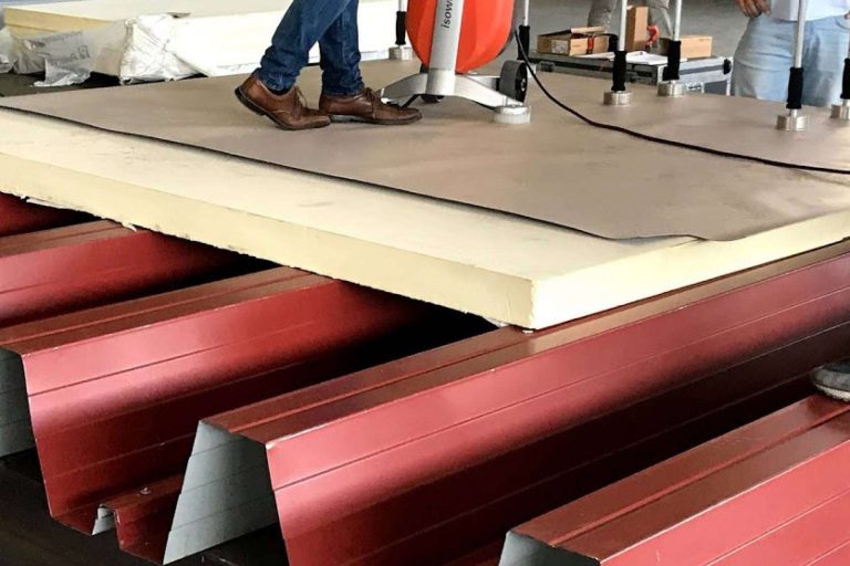 Generar aislamiento térmico con las soluciones DECK de Apimet