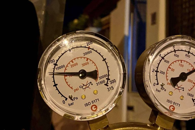 ¿Cómo detectar fugas de agua en viviendas?, con Telefuga