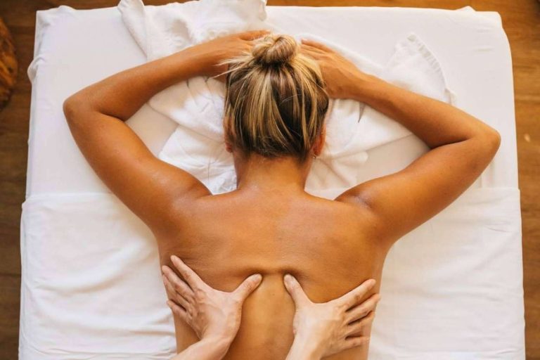 Los masajes descontracturantes en Barcelona que ofrecen en el centro Masoespacio