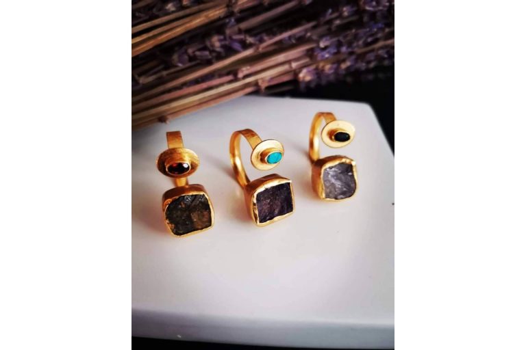 Los anillos con piedras preciosas de Isabel Lamadrid