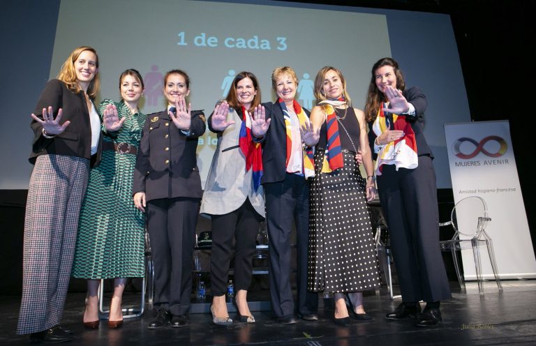 Mujeres Avenir alerta en Madrid de nuevas formas de violencia contra las mujeres en la era de las redes sociales