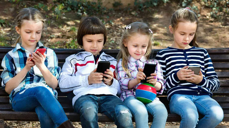 Educación va un paso más allá: el control de las redes sociales de los menores 2 Educación va un paso más allá: el control de las redes sociales de los menores