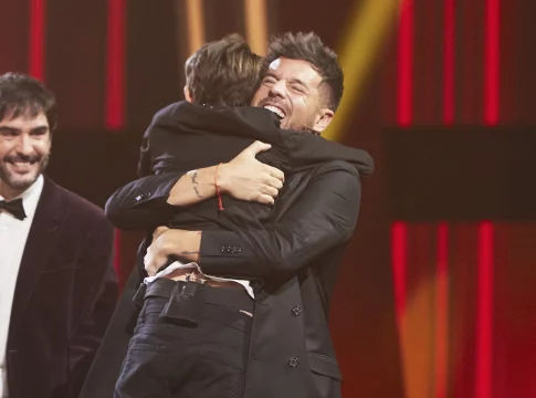 pol-calvo-gana-voz-kids-consigue-que-pablo-lopez-haga-triplete-como-coach-vencedor_98