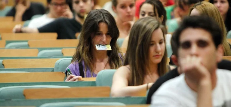 El postgrado en España ya tiene menos valor que un título de FP