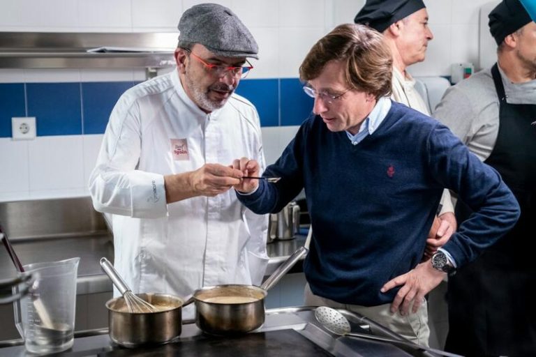 Ocho chefs con estrella Michelin y alumnos de Hostelería preparan menús solidarios para personas sin hogar