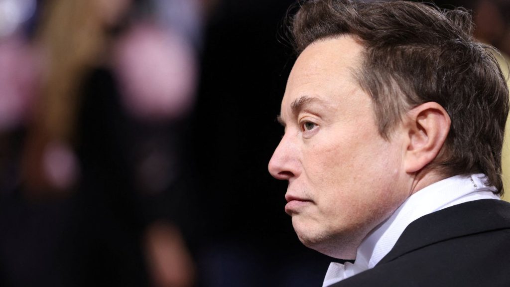 Elon Musk inicia una guerra abierta contra Apple para desprestigiarla 2 Elon Musk inicia una guerra abierta contra Apple para desprestigiarla