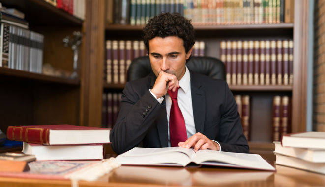 ¿Tengo derecho a un defensor público?