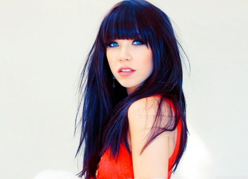 Carly-Rae-Jepsen1-e1428706042871 Personas anónimas que se hicieron estrellas gracias a Internet