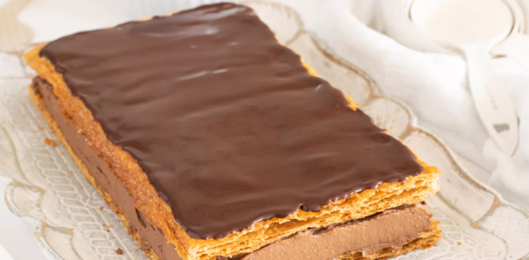 Cómo hacer un milhojas de chocolate con hojaldre