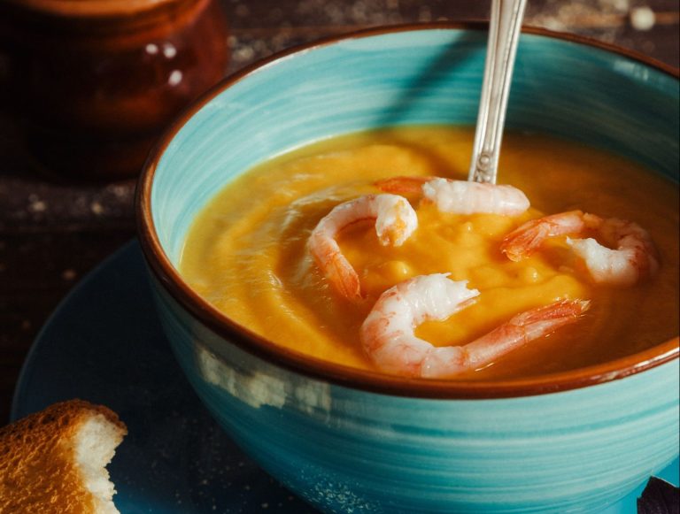 Crema de langostinos: los pasos para que no se te corte y quede en su punto