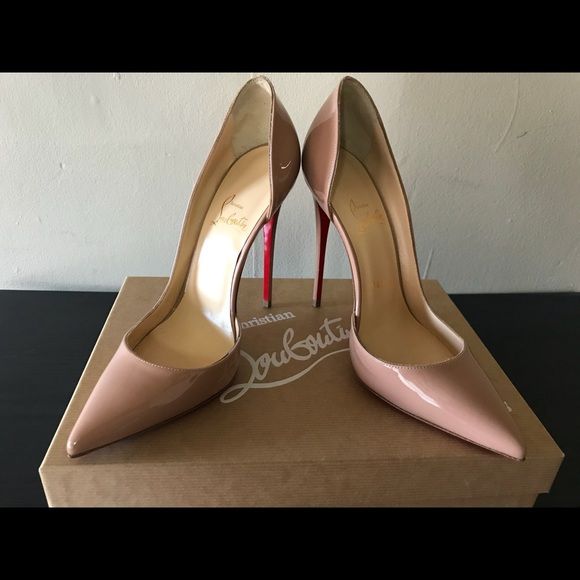 ¿Dónde puedo encontrar los zapatos de las marcas originales de los diseñadores Manolo Blanhik, Jimmy Choo, Karl Lagerfield y Christian Louboutin con mejores precios?
