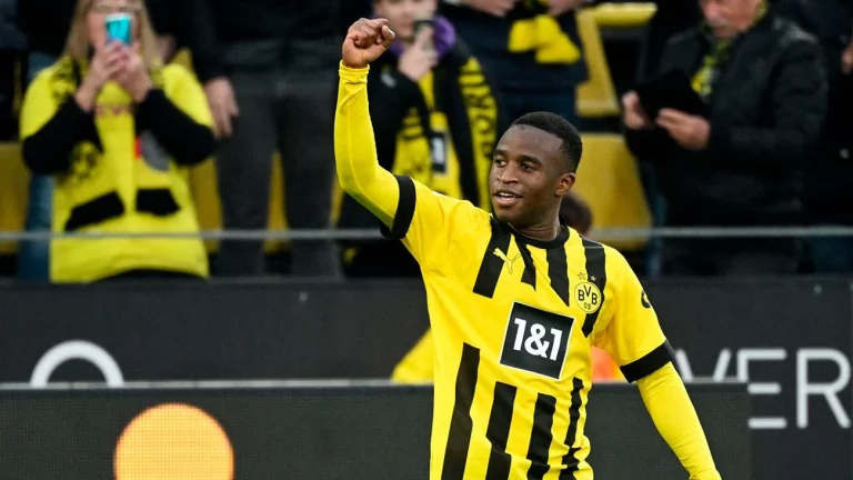 El motivo por el que el Barcelona no puede fichar a Moukoko