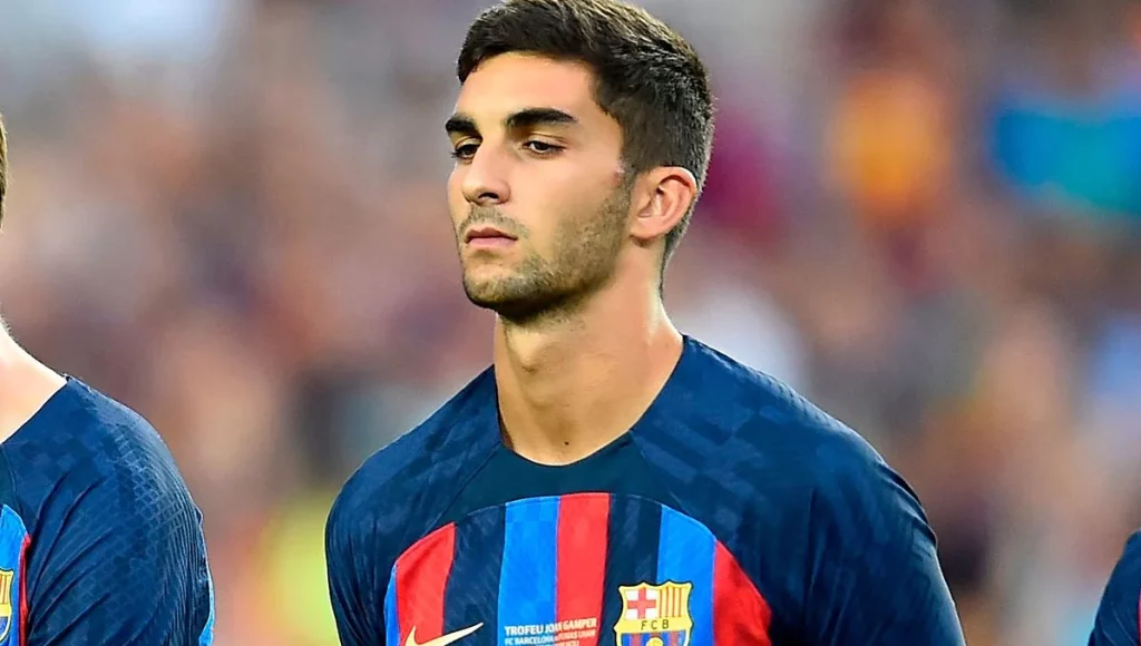 Ferrán cambia el paso a Hansi Flick: cambio de planes en el FC Barcelona 77 Roncero se ha vuelto viral por la reaccion que tuvo al esuchar que Jota Jordi dijo en El Chiringuito que Ferran es mejor que Bellingham