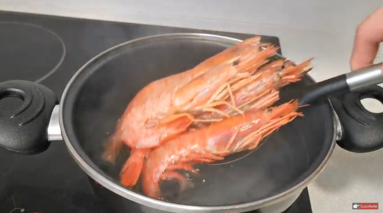 Gambas con salsa rosa la receta que solo te ocupará 15 minutos