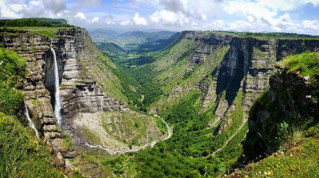 Nervión 200 metros de caída libre