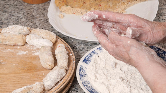 Paso # 4. Le damos forma la croqueta