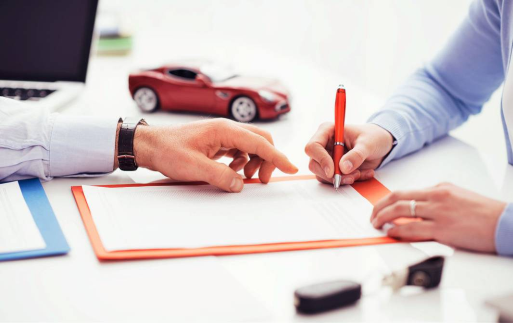 Seguro a todo riesgo, con franquicia, a terceros… este es el mejor seguro de coche 136 ¿Por qué es importante el seguro a terceros?