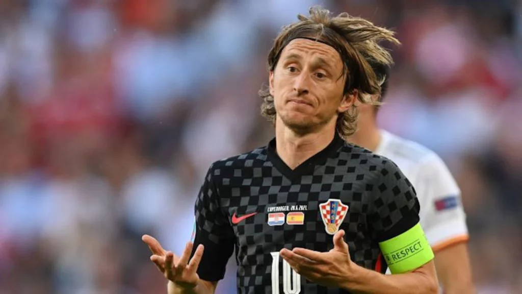 Modrić igualmente entra en escena