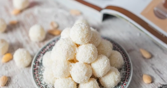 Si te gusta el coco, aprende a preparar los bombones Raffaello en casa