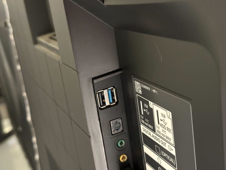 Si tienes una Android TV esto es lo que puedes hacer con sus puertos USB