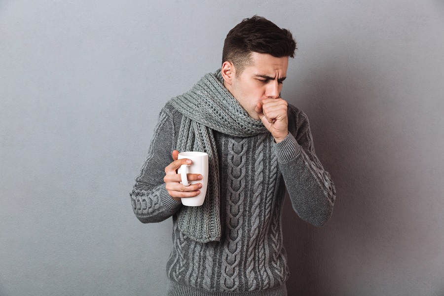 hombre con gripe