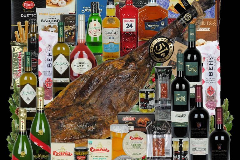 Un regalo perfecto para la época navideña de la mano de Navicesta con sus lotes y cestas de Navidad