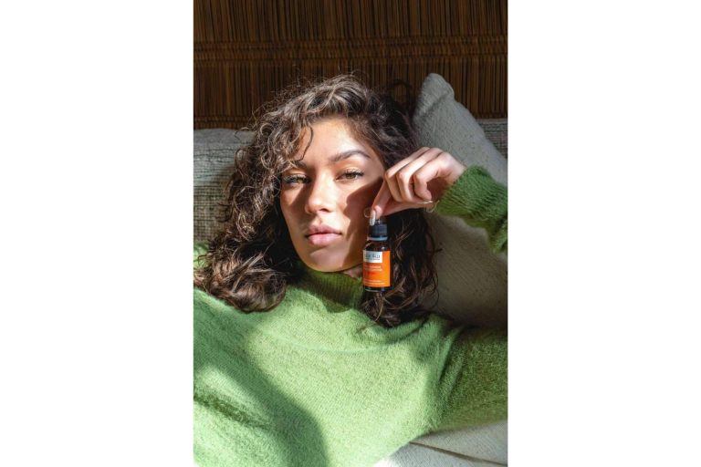 Algunos de los mejores pack beauty de cosmética natural para regalar estas navidades, de la mano de Niátika