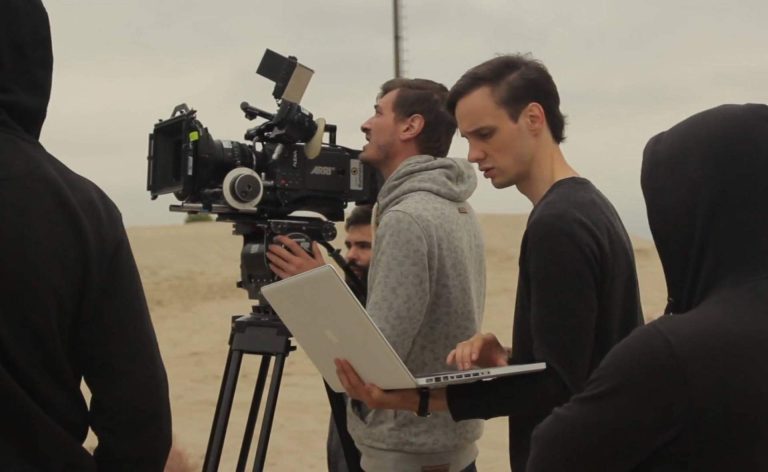 Trabajar desde casa como asesor/a de Wolves Legacy