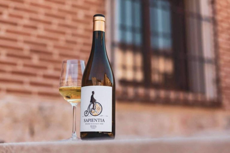 Tradición y vanguardia en la bodega El Lagar de Moha