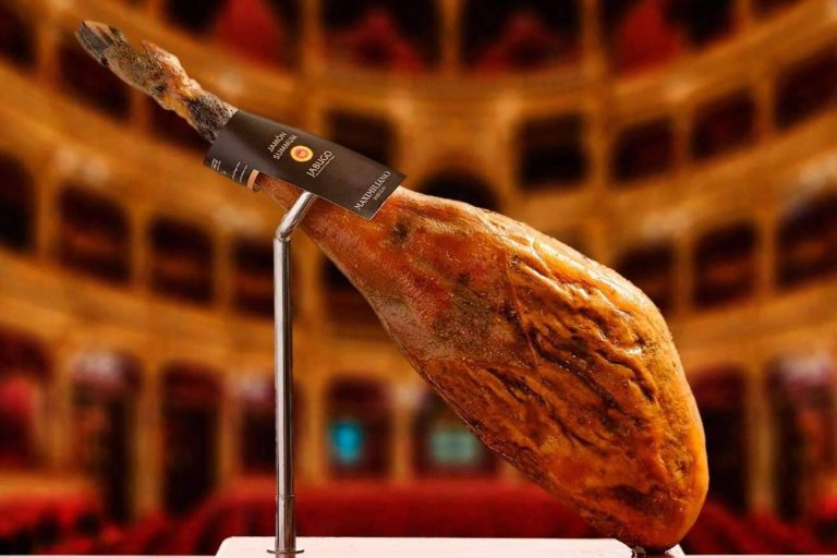 Maximiliano Jabugo dispone de jamón de bellota