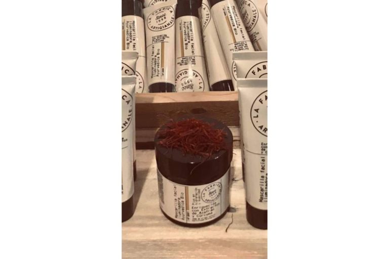 La Fábrica Artiginiale y su oferta en mascarillas faciales y champú sólido