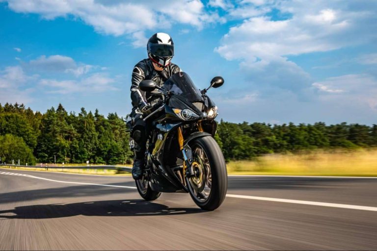 El crecimiento de la moto eléctrica naked, por Emotobike