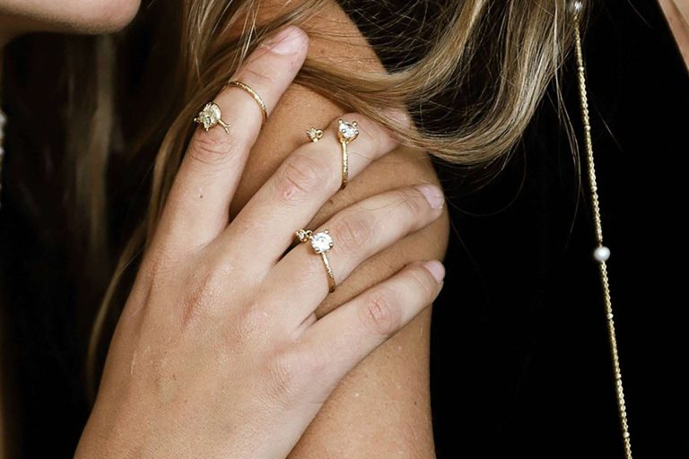 Joyas artesanales para regalar en Navidad, en la tienda Trepillé