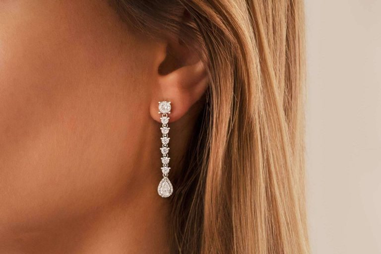 Los pendientes largos de la firma de joyas Le Petite Marie