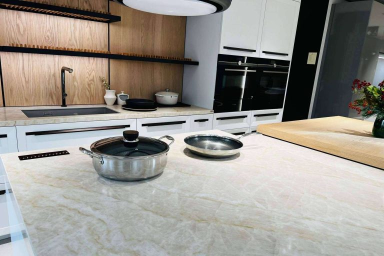 Inducción dual, cocción y electricidad inalámbrica de la mano de Cloen