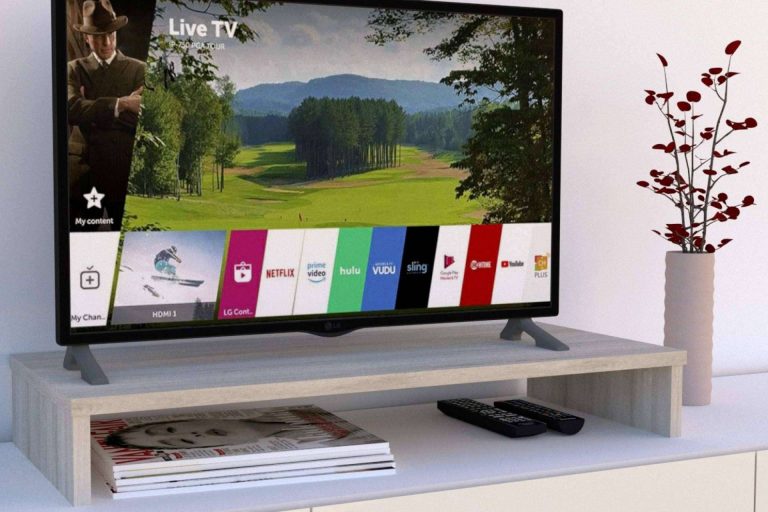 El elevador TV que se ajusta de manera fácil a los muebles de un salón-comedor de Henor Mobiliario