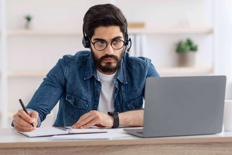 Por qué es importante contar con una titulación de máster, por Gesenco Formación